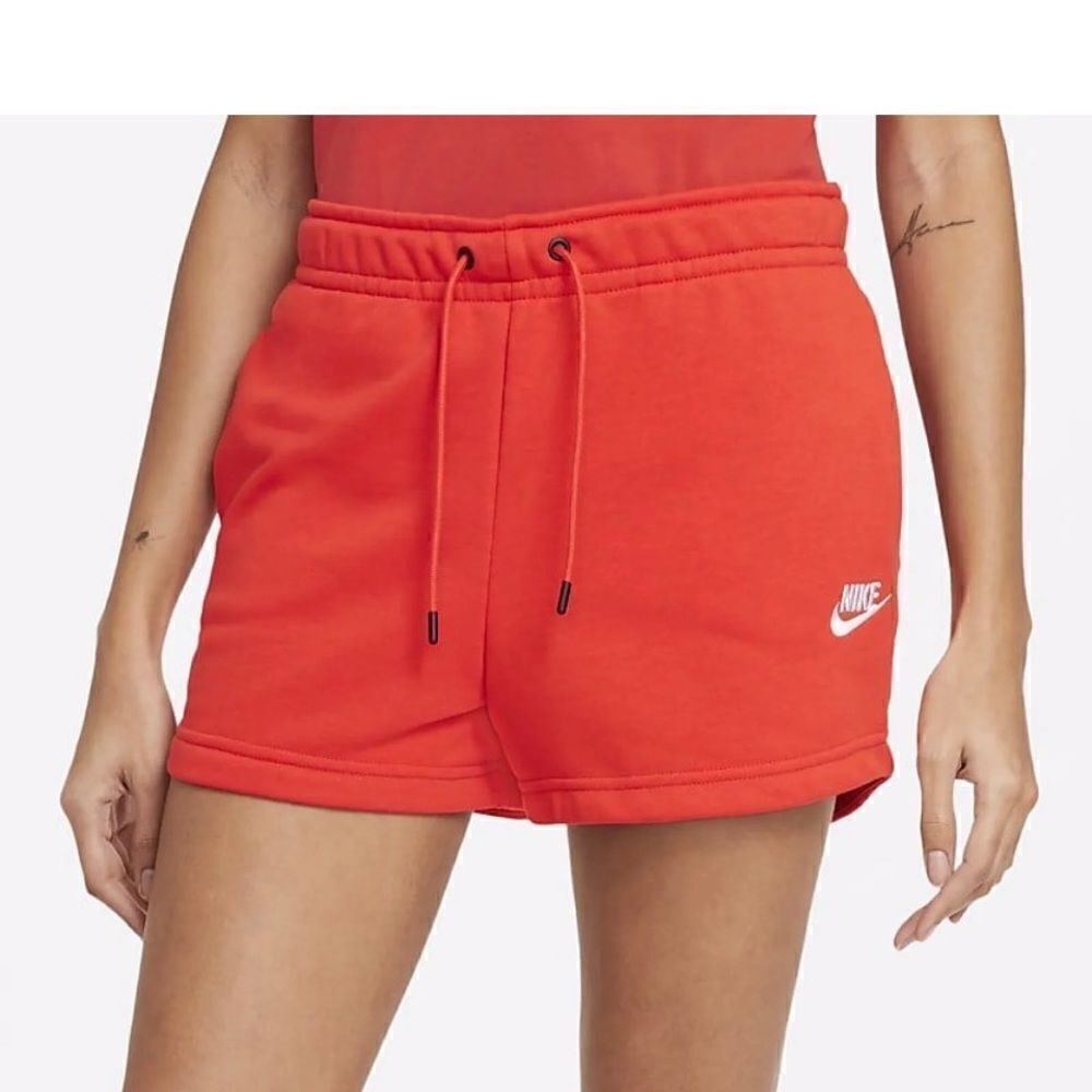 Women’s Nike Sportswear Shorts Size L